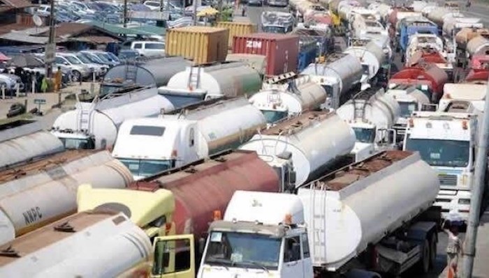 Read more about the article BREAKING: marketers warn that Dangote Petroleum Refinery’s plan to bypass existing distribution channels and supply refined petroleum products directly to end-users would lead to a nationwide disruption, long-term product scarcity, and the collapse of existing supply networks.