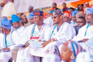 Read more about the article APC National Chairman Welcomes Decampees from PRP, PDP, Others in Katsina