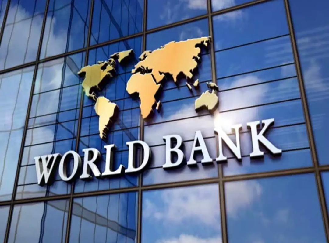 Read more about the article World Bank Issues Clarification on Petrol Import Recommendation