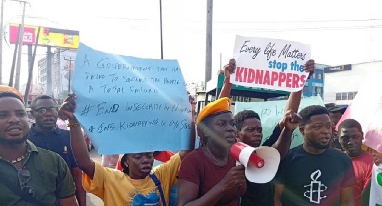 You are currently viewing Civil Society Groups Stage Protest in Ibadan Over Pupil and Teacher Abductions