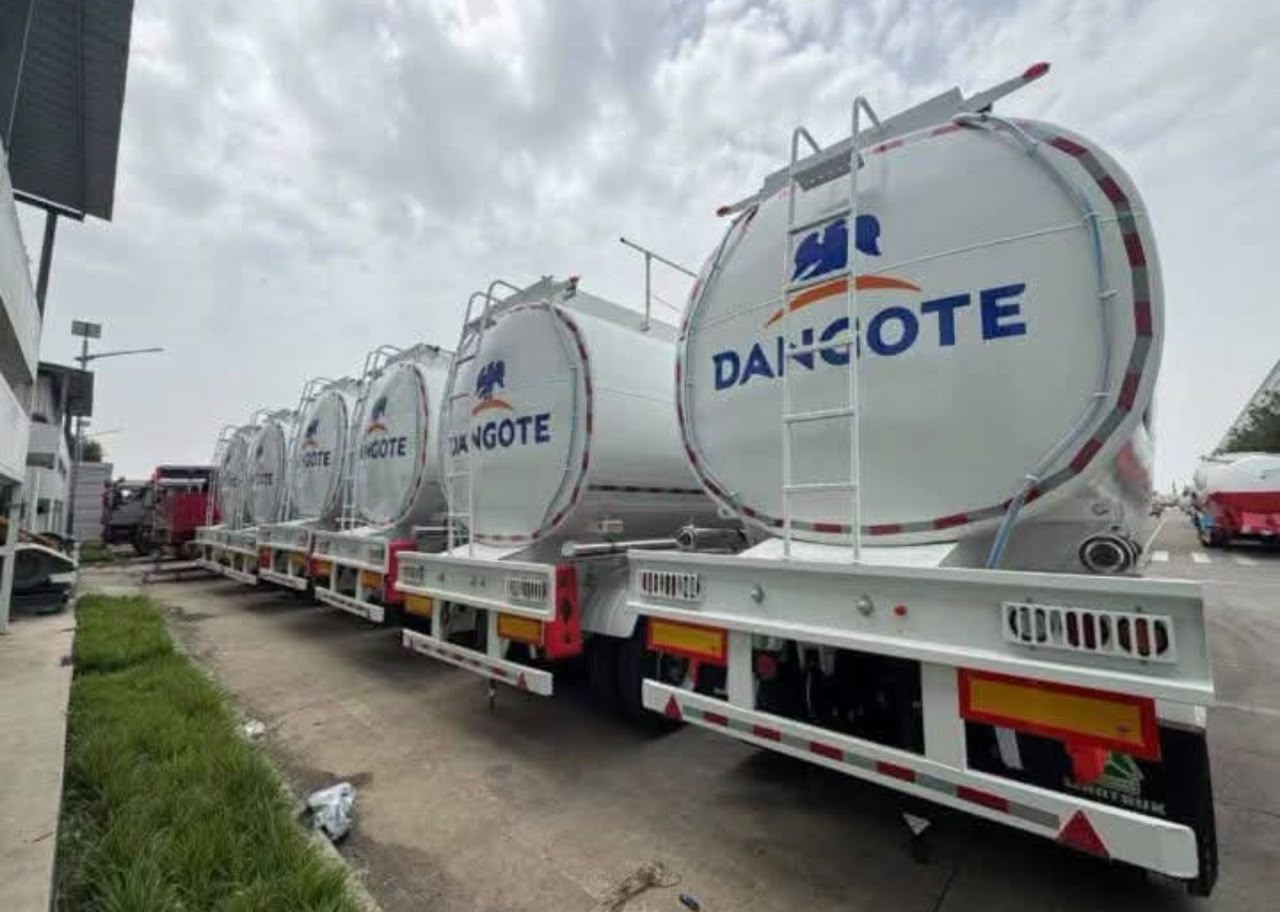 Read more about the article Dangote Refinery Cuts Petrol Price by N50 per Litre